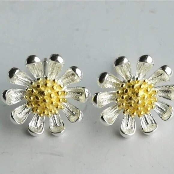 STERLING silver 14k gold overlay center daisy necklace earring set - Picture 7 of 10